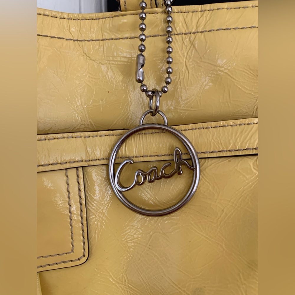 Vintage Y2K Coach Gallery East West Pleated Tote Handbag, in Canary yellow, EUC - Picture 3 of 15